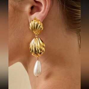Shell Pearl Earrings N852